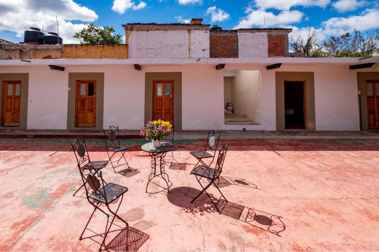 Hostel Fandango San Cristóbal de Las Casas Exterior foto