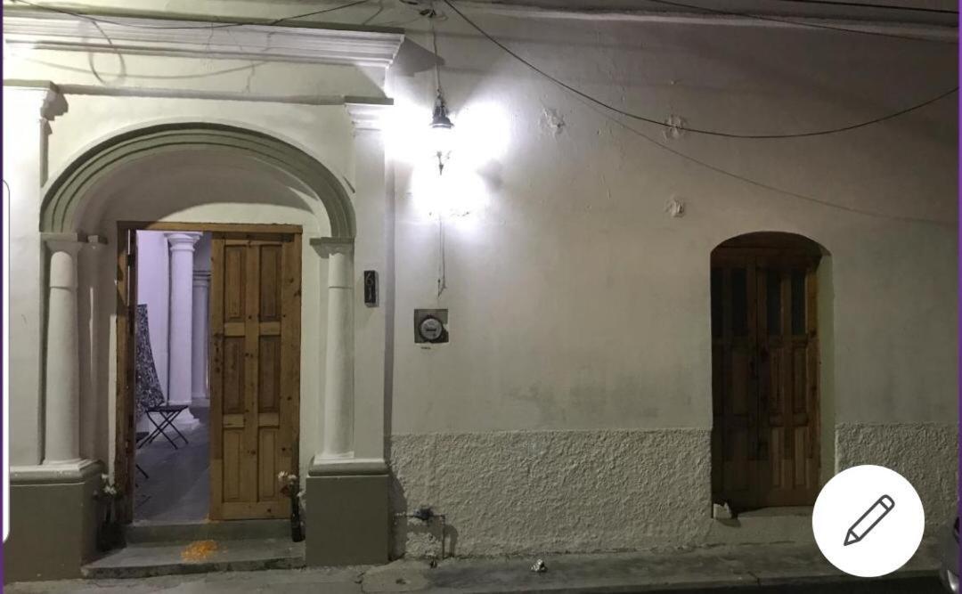 Hostel Fandango San Cristóbal de Las Casas Exterior foto